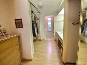 19640 SE 29th Street, Sammamish WA 98075