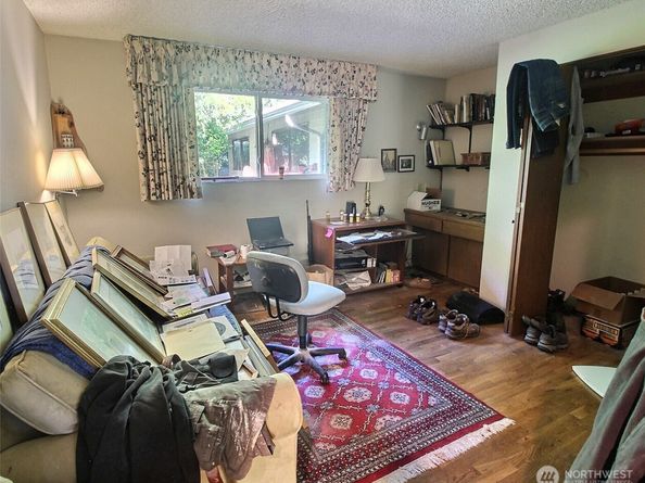 19640 SE 29th Street, Sammamish WA 98075