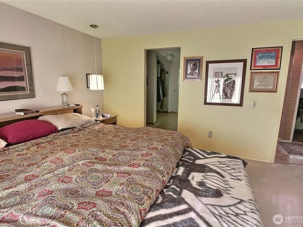 19640 SE 29th Street, Sammamish WA 98075