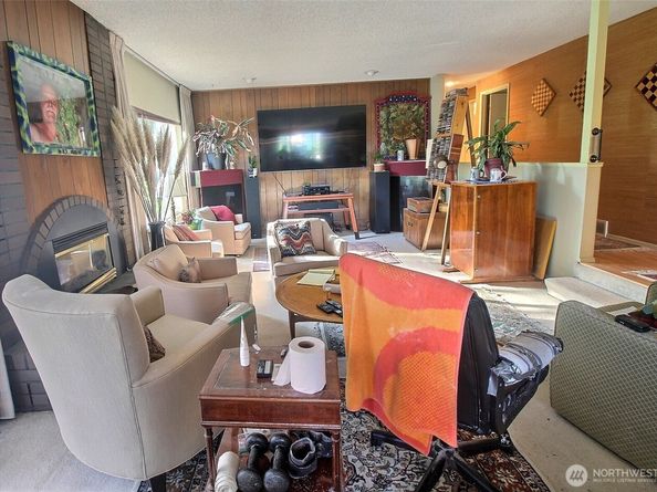 19640 SE 29th Street, Sammamish WA 98075