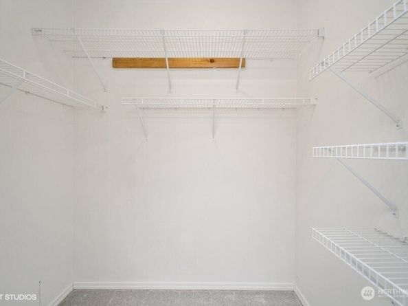23757 SE 52nd Lane 131, Issaquah WA 98029