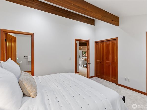 11130 S Deer Drive, Woodway WA 98020