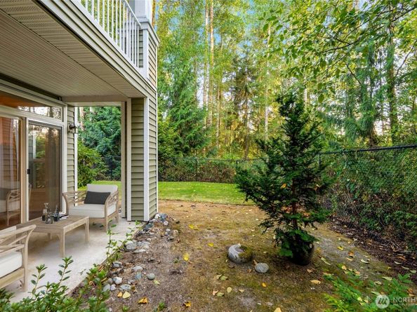 12712 Admiralty Way B101, Everett WA 98204