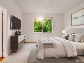 12712 Admiralty Way B101, Everett WA 98204