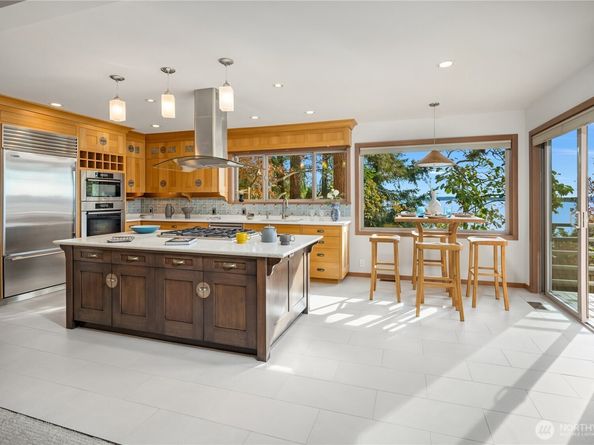 10245 Marine View Drive SW, Seattle WA 98146