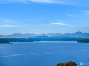 10245 Marine View Drive SW, Seattle WA 98146