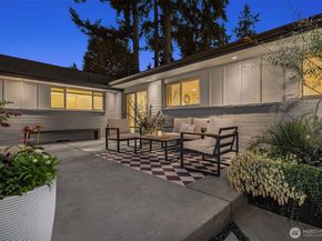 15925 70th Avenue NE, Kenmore WA 98028