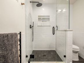 15925 70th Avenue NE, Kenmore WA 98028