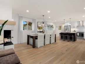 15925 70th Avenue NE, Kenmore WA 98028