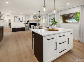 15925 70th Avenue NE, Kenmore WA 98028