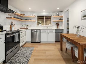 15925 70th Avenue NE, Kenmore WA 98028