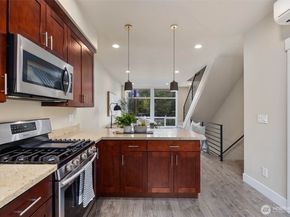 8517 7th Avenue S, Seattle WA 98108