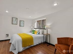 6725 22nd Avenue NW, Seattle WA 98117