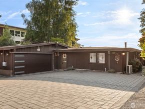 6209 Lake Washington Blvd NE, Kirkland WA 98033
