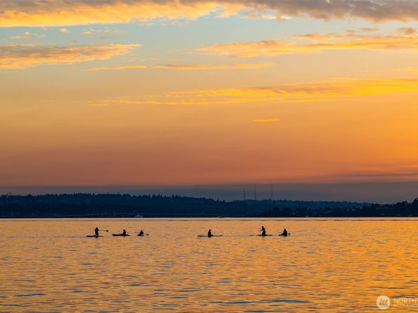 6209 Lake Washington Blvd NE, Kirkland WA 98033