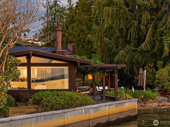 6209 Lake Washington Blvd NE, Kirkland WA 98033