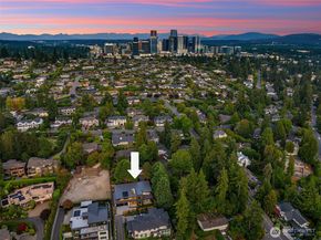 1028 89th Ave NE, Bellevue WA 98004