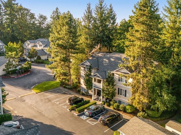 12120 NE 172nd Place L201, Bothell WA 98011