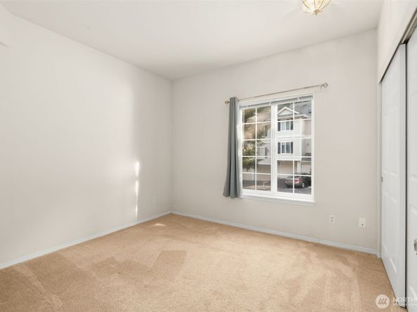 12120 NE 172nd Place L201, Bothell WA 98011