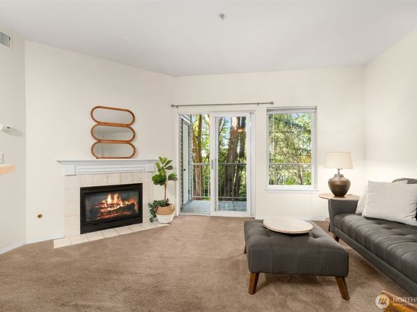 12120 NE 172nd Place L201, Bothell WA 98011