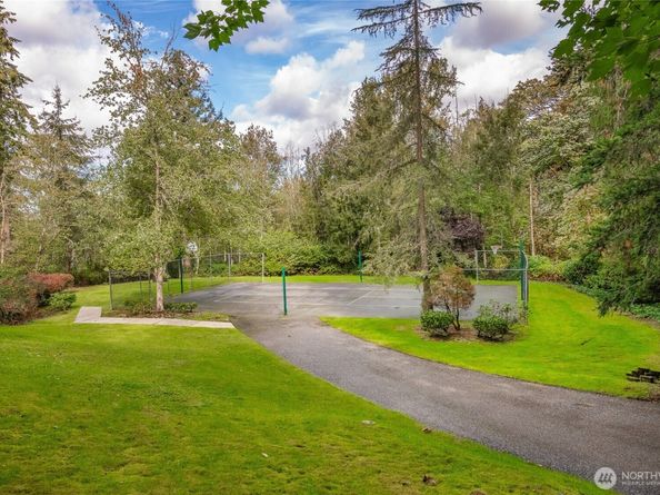 12120 NE 172nd Place L201, Bothell WA 98011