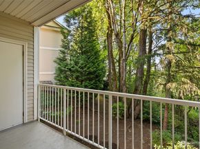 12120 NE 172nd Place L201, Bothell WA 98011