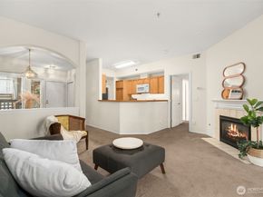 12120 NE 172nd Place L201, Bothell WA 98011