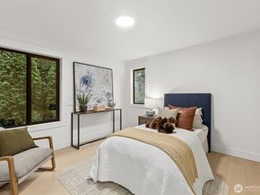 12562 17th Avenue NE, Seattle WA 98125