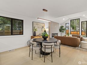 12562 17th Avenue NE, Seattle WA 98125