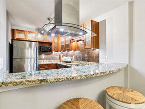 11060 NE 33rd Place E3, Bellevue WA 98004