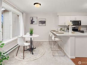 11215 NE 128th Street L302, Kirkland WA 98034