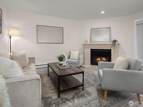 11215 NE 128th Street L302, Kirkland WA 98034