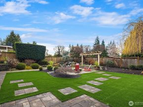 5829 112th Place NE, Kirkland WA 98033