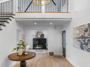 1014 4th Avenue N, Seattle WA 98109