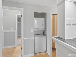 9416 1st Avenue NE 305, Seattle WA 98115