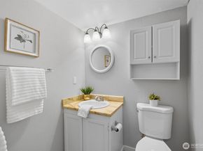 9416 1st Avenue NE 305, Seattle WA 98115