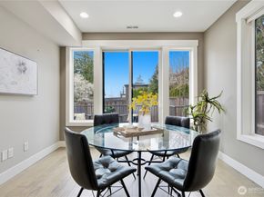 11422 NE 92nd Street, Kirkland WA 98033