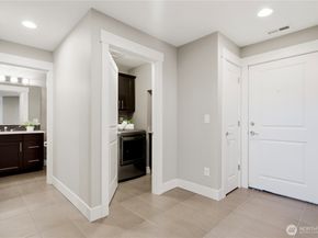 11422 NE 92nd Street, Kirkland WA 98033