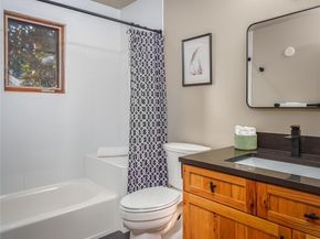 937 N 71st Street, Seattle WA 98103