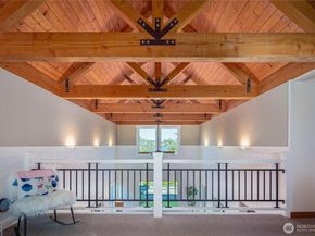 937 N 71st Street, Seattle WA 98103