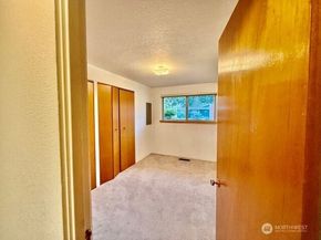24306 106th Place W, Edmonds WA 98020