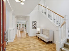 612 128th Avenue NE, Bellevue WA 98005