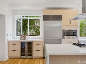 612 128th Avenue NE, Bellevue WA 98005