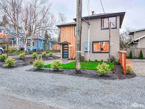 4319 SW 102nd Street, Seattle WA 98146