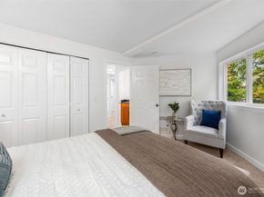 2708 NE 98th Street, Seattle WA 98115