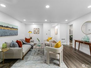 2708 NE 98th Street, Seattle WA 98115