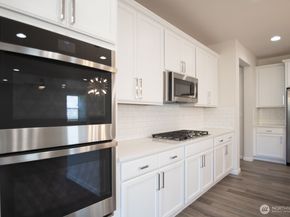 771 SE Nordmann Loop, Port Orchard WA 98366