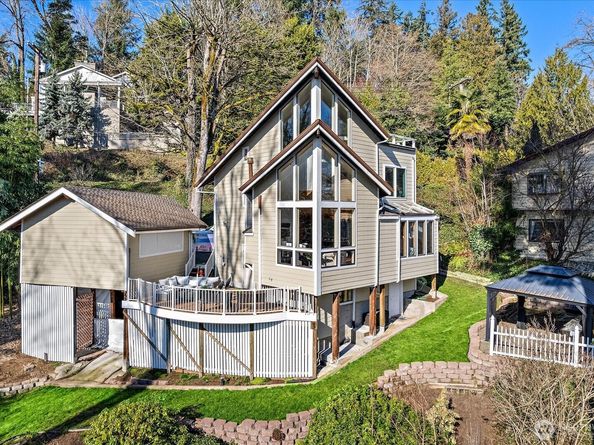 8526 E Mercer Way, Mercer Island WA 98040