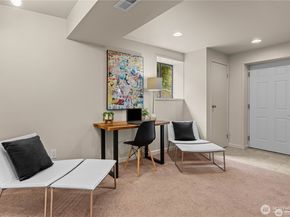 8526 E Mercer Way, Mercer Island WA 98040