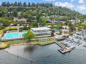 8526 E Mercer Way, Mercer Island WA 98040